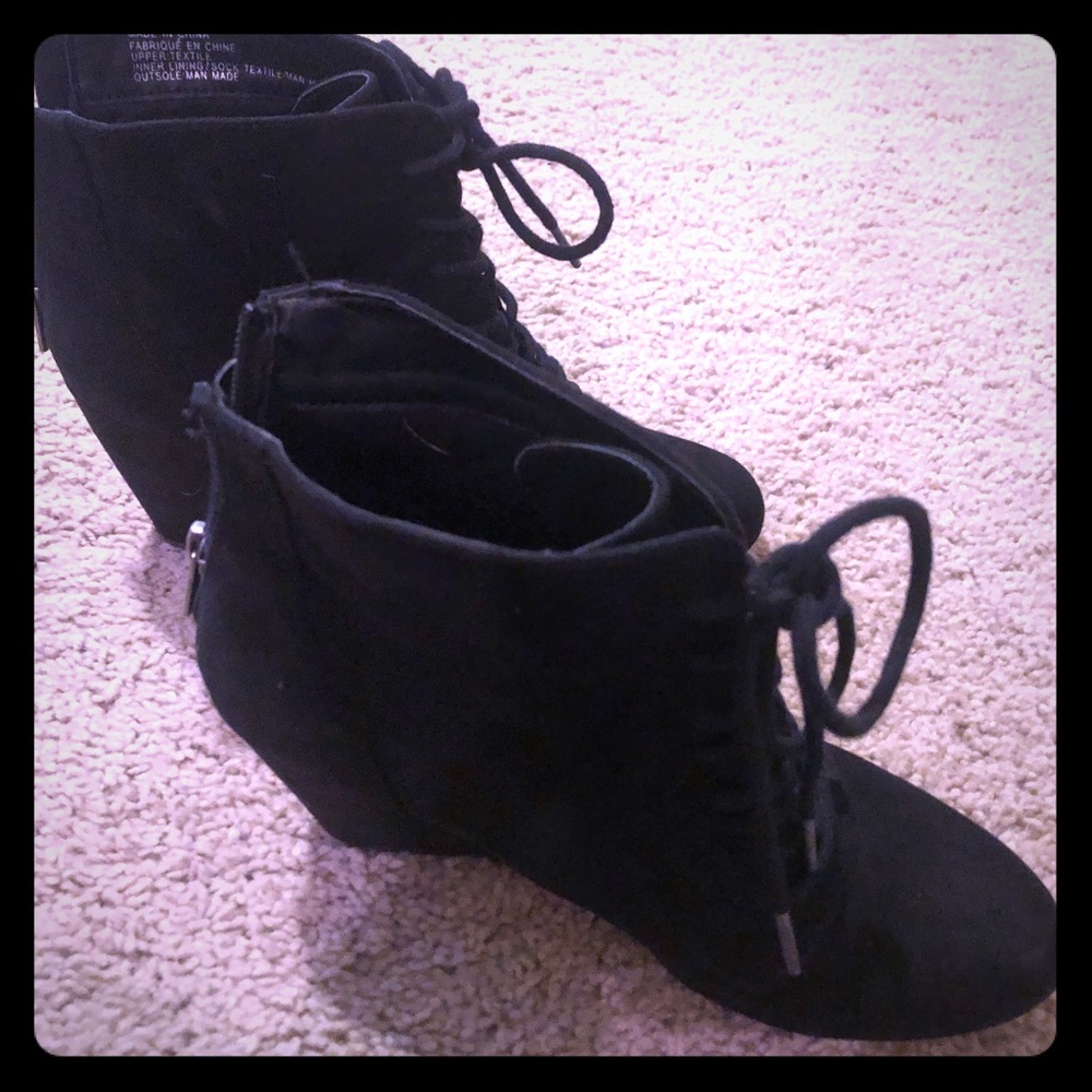 Fabletics wedge shoe boot